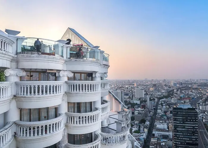 Iconic Skyline, Big Apartment, Great Location * 방콕